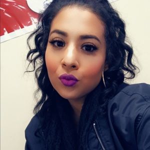 Meet your Posher, Jocelyn